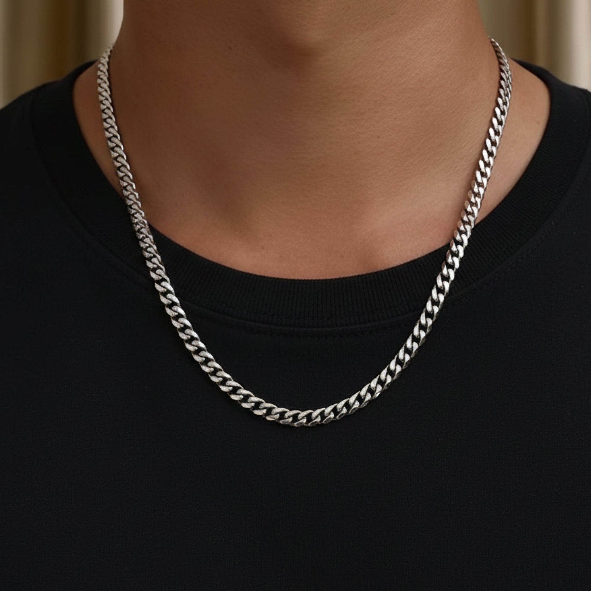 Cuban Chain – Bold & Timeless Style