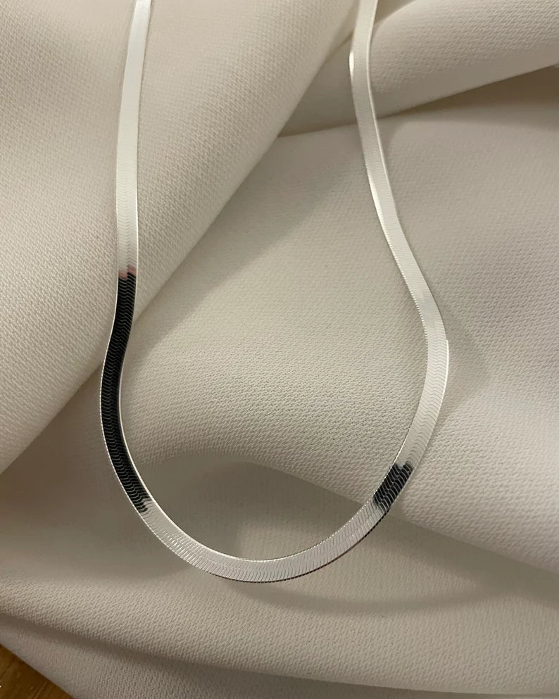 Snake Chain Necklace – Sleek Stainless Steel Daily Wear Chain