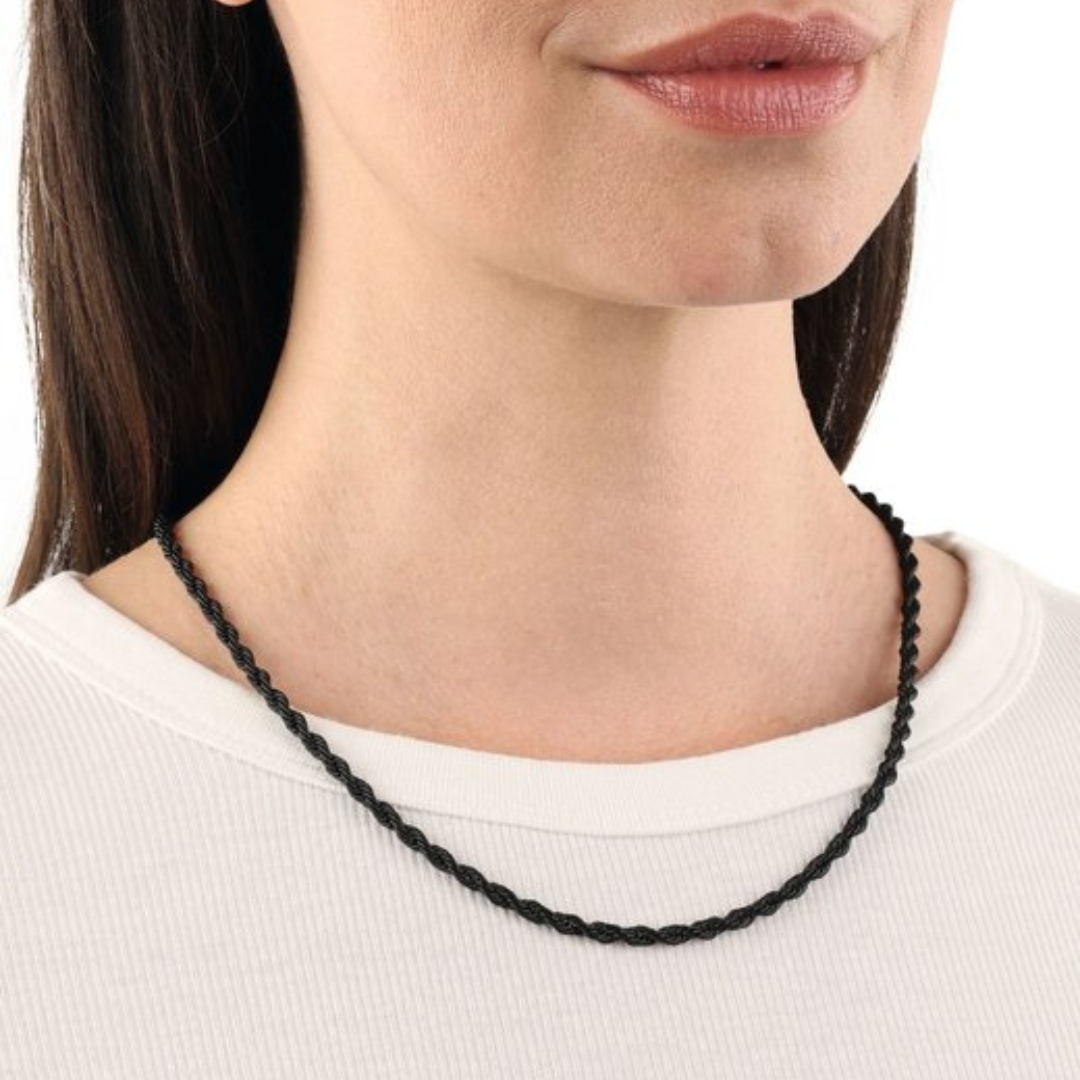 Black Rope Chain Necklace – Bold & Elegant Style